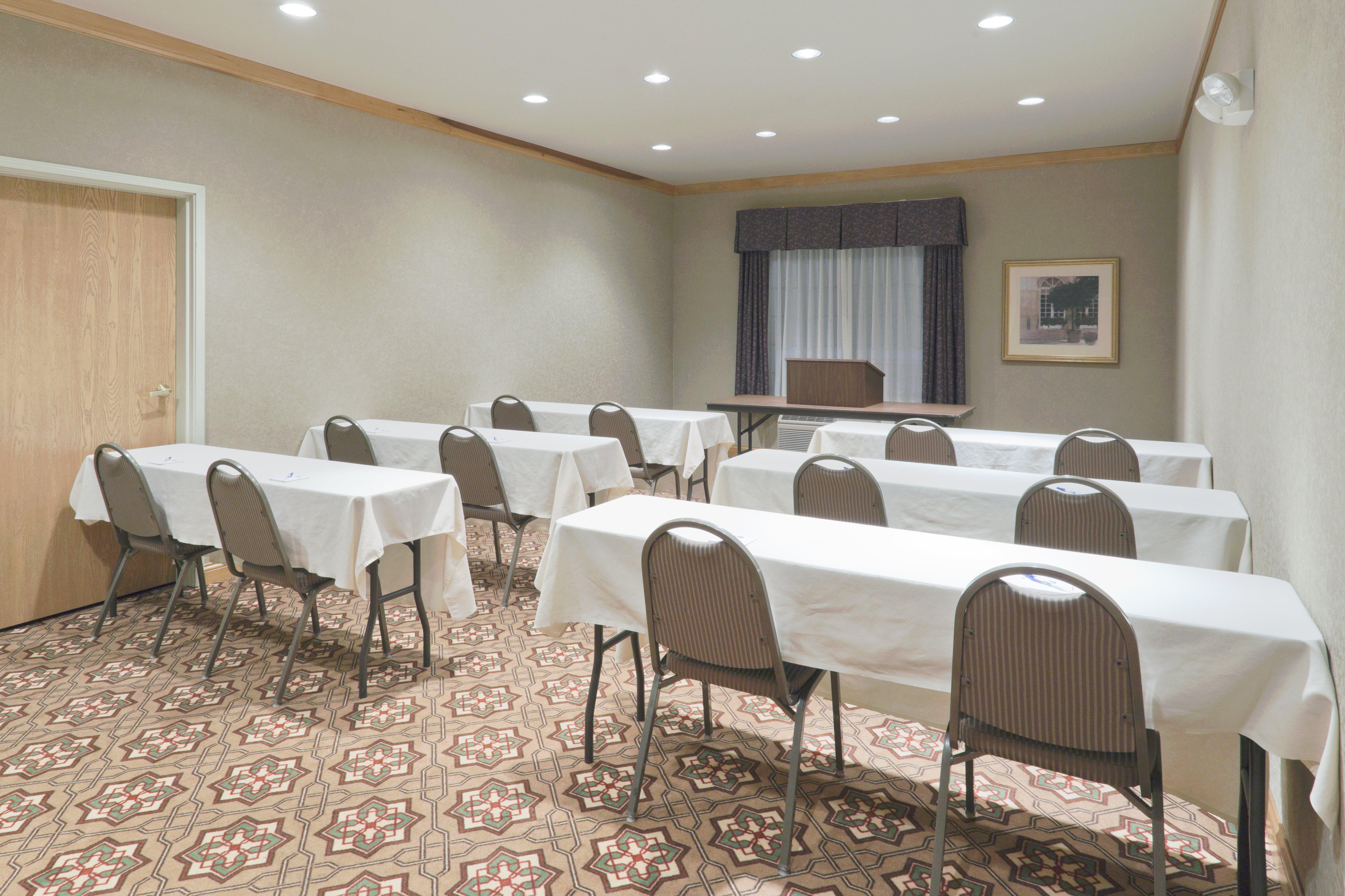 Holiday Inn Express Greensburg By Ihg Extérieur photo